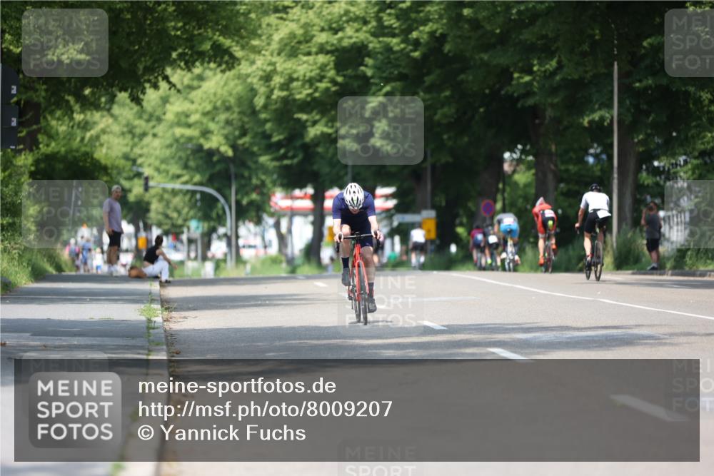 15.06.2025 - 7 Türme Triathlon Yannick Fuchs http://msf.ph/oto/8009207 15.06.2025 12:42:41 Radfahren 214, 306, 561 meine-sportfotos.de
