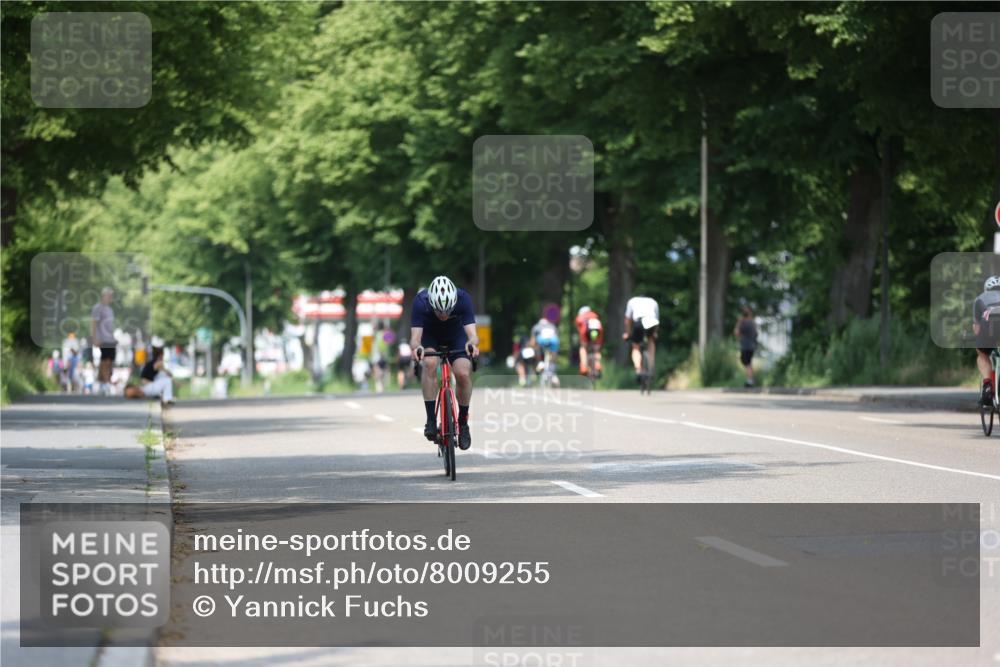 15.06.2025 - 7 Türme Triathlon Yannick Fuchs http://msf.ph/oto/8009255 15.06.2025 12:42:42 Radfahren 214, 306 meine-sportfotos.de