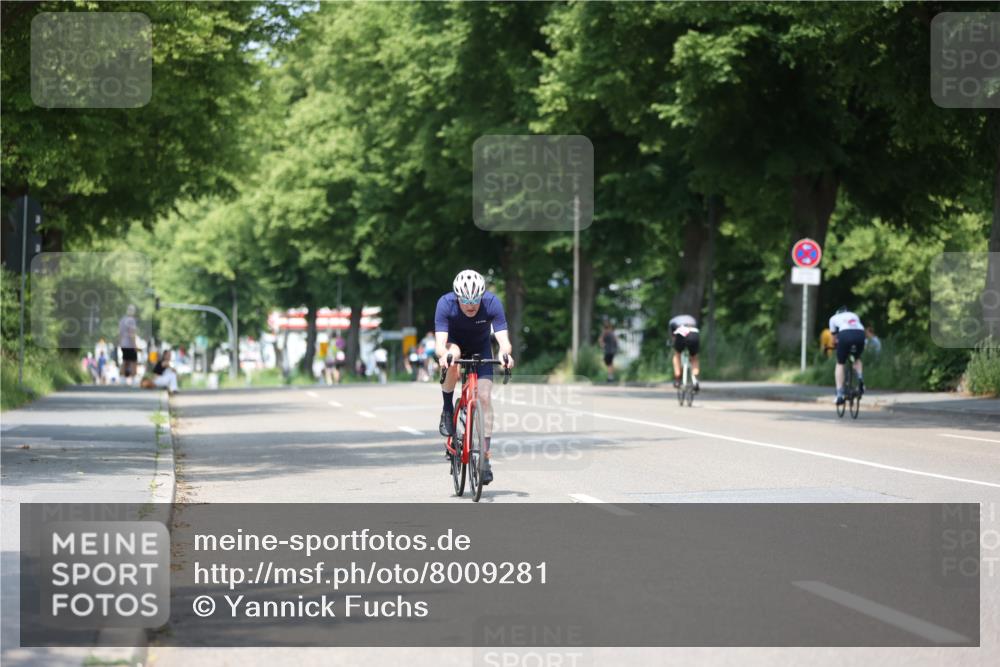 15.06.2025 - 7 Türme Triathlon Yannick Fuchs http://msf.ph/oto/8009281 15.06.2025 12:42:43 Radfahren 214, 306 meine-sportfotos.de