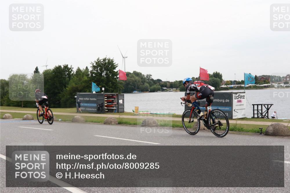 15.06.2025 - 27. Vierlanden-Triathlon H.Heesch http://msf.ph/oto/8009285 15.06.2025 10:53:21 Radfahren 169, 609 meine-sportfotos.de