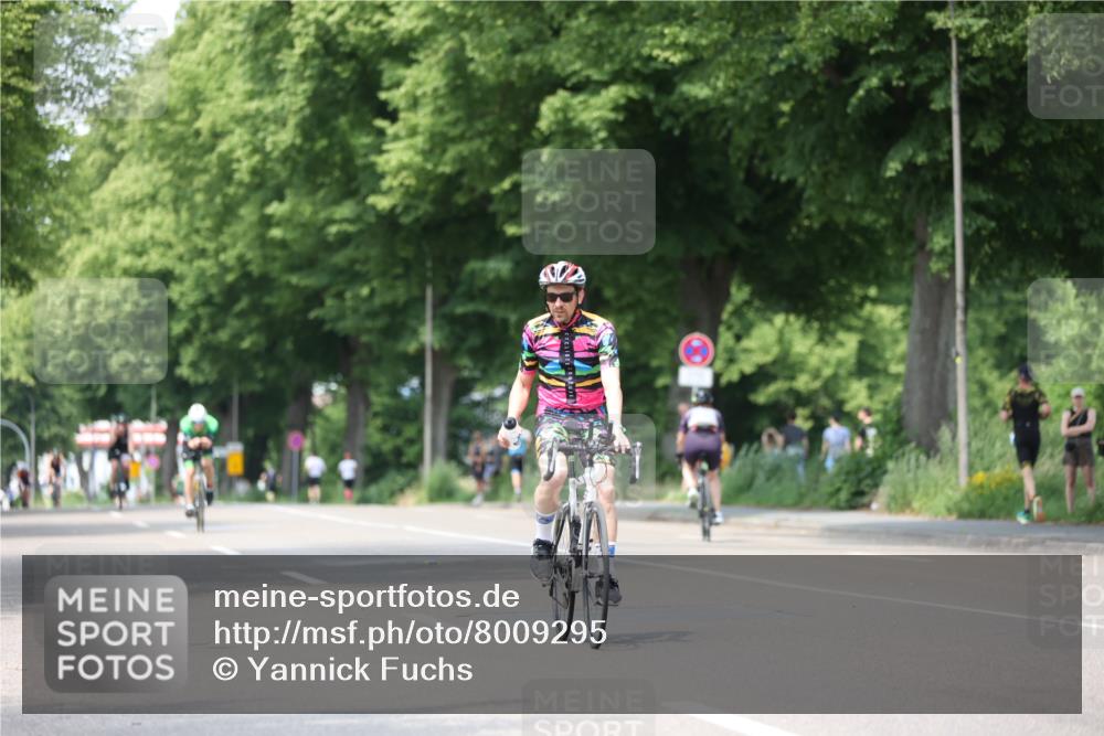 15.06.2025 - 7 Türme Triathlon Yannick Fuchs http://msf.ph/oto/8009295 15.06.2025 13:24:00 Radfahren 219, 458, 874, 908, 1016 meine-sportfotos.de