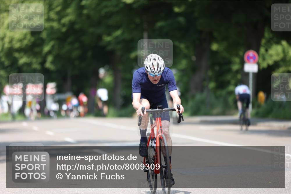 15.06.2025 - 7 Türme Triathlon Yannick Fuchs http://msf.ph/oto/8009309 15.06.2025 12:42:43 Radfahren 214, 306 meine-sportfotos.de
