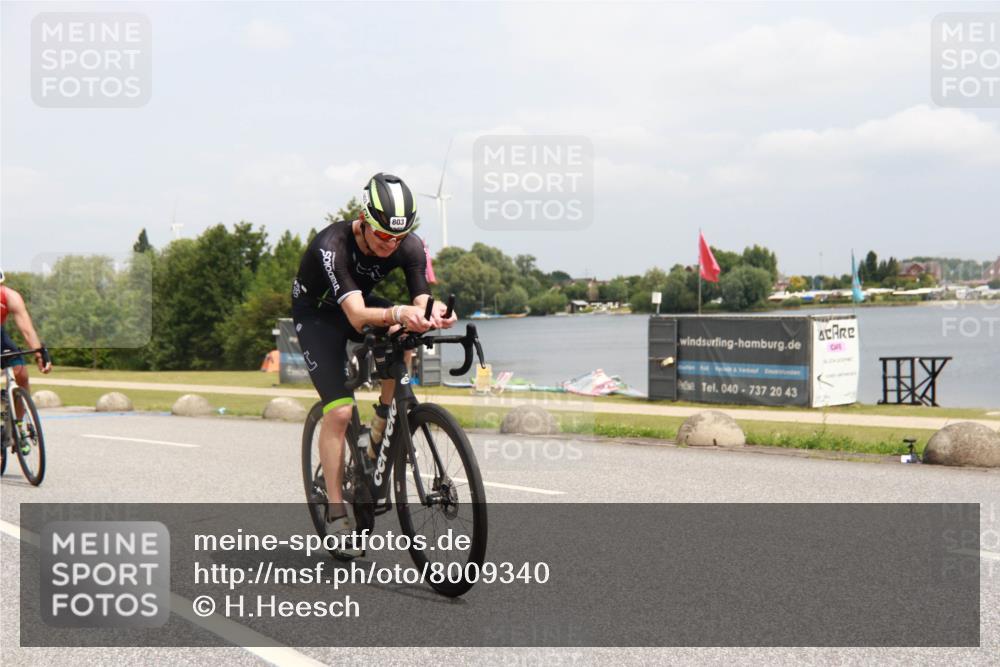 21.06.2025 - 27. Vierlanden-Triathlon H.Heesch http://msf.ph/oto/8009340 15.06.2025 12:23:47 Radfahren 803, 840 meine-sportfotos.de