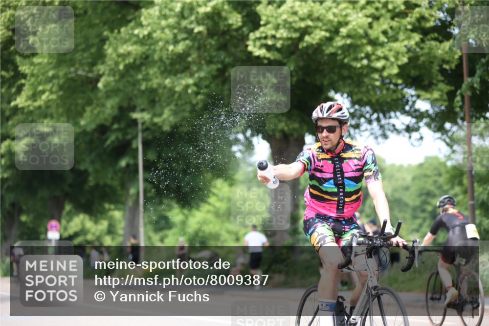 15.06.2025 - 7 Türme Triathlon Yannick Fuchs http://msf.ph/oto/8009387 15.06.2025 13:24:01 Radfahren 219, 458, 624, 1016 meine-sportfotos.de