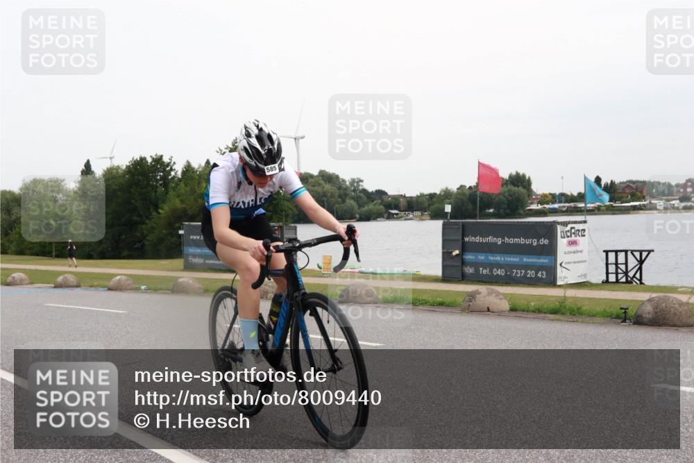 15.06.2025 - 27. Vierlanden-Triathlon H.Heesch http://msf.ph/oto/8009440 15.06.2025 10:54:12 Radfahren 69, 85, 509, 565, 585, 631 meine-sportfotos.de