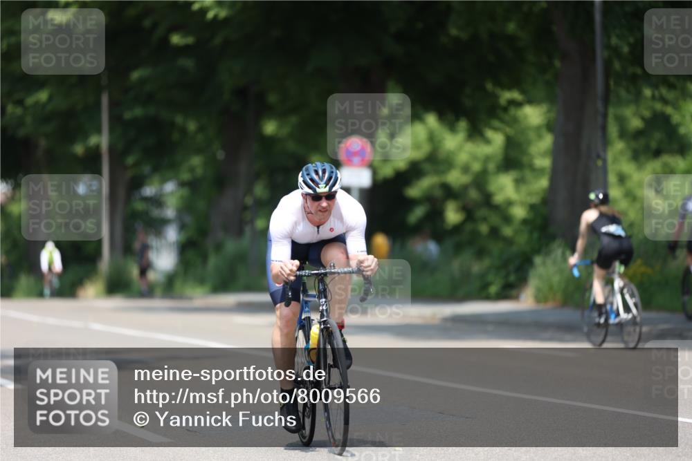 15.06.2025 - 7 Türme Triathlon Yannick Fuchs http://msf.ph/oto/8009566 15.06.2025 12:43:10 Radfahren 392, 590 meine-sportfotos.de