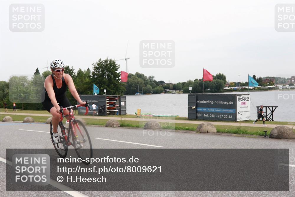 15.06.2025 - 27. Vierlanden-Triathlon H.Heesch http://msf.ph/oto/8009621 15.06.2025 10:55:40 Radfahren 167, 221, 521, 528 meine-sportfotos.de