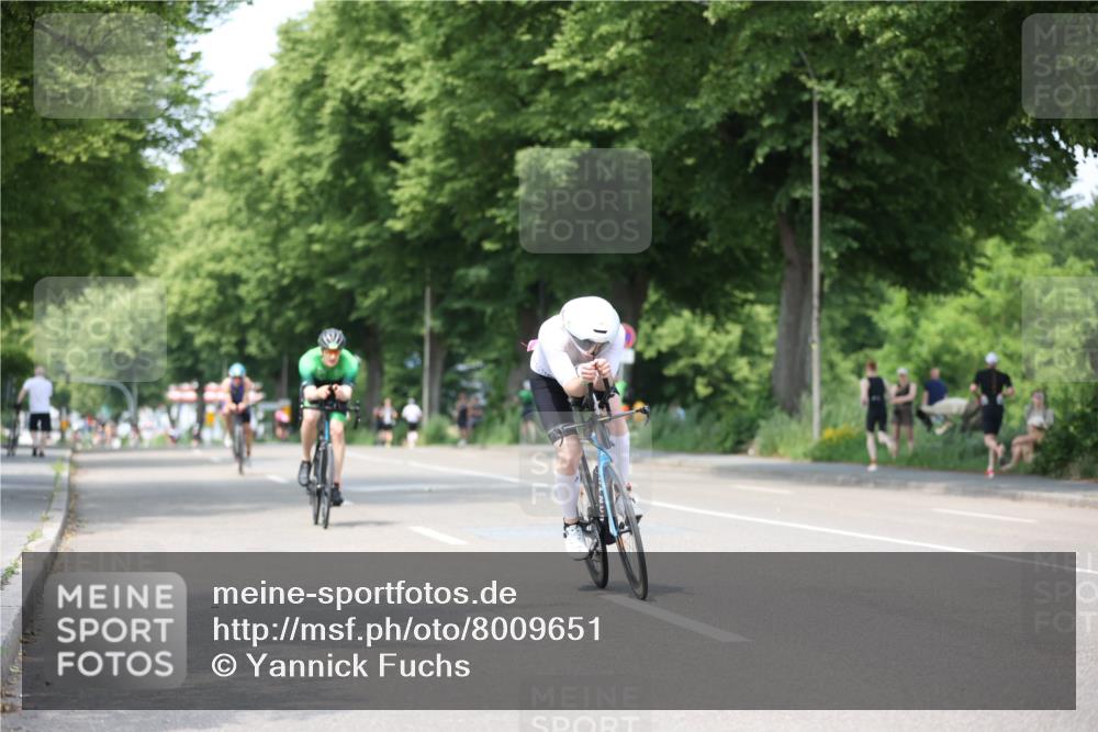 15.06.2025 - 7 Türme Triathlon Yannick Fuchs http://msf.ph/oto/8009651 15.06.2025 13:24:29 Radfahren 215, 397, 640, 930, 1072, 1182 meine-sportfotos.de