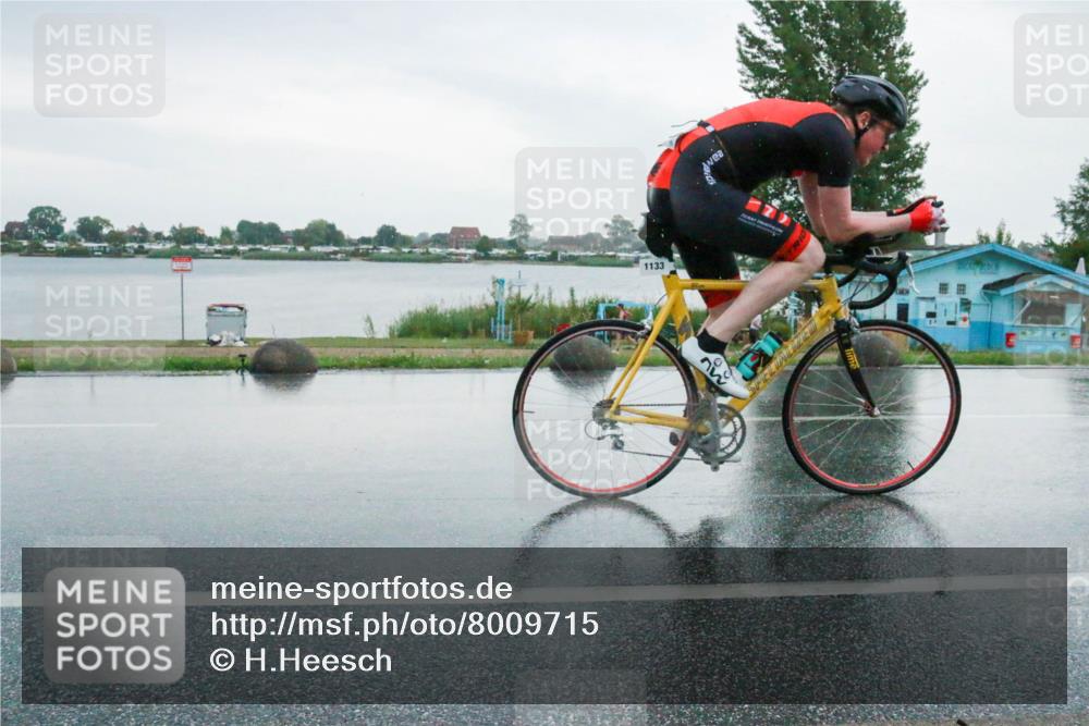 21.06.2025 - 27. Vierlanden-Triathlon H.Heesch http://msf.ph/oto/8009715 15.06.2025 13:40:20 Radfahren 1133 meine-sportfotos.de
