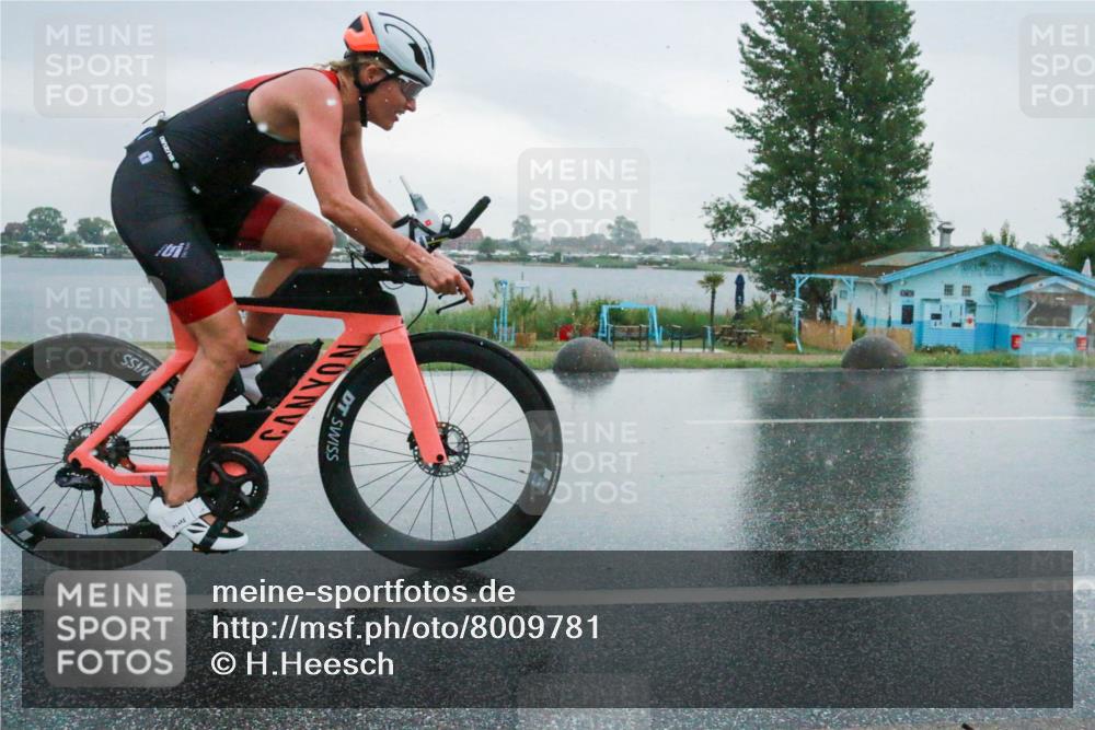 21.06.2025 - 27. Vierlanden-Triathlon H.Heesch http://msf.ph/oto/8009781 15.06.2025 13:41:51 Radfahren 1180, 1190, 1191 meine-sportfotos.de