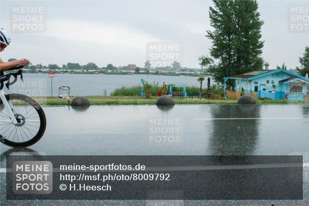 21.06.2025 - 27. Vierlanden-Triathlon H.Heesch http://msf.ph/oto/8009792 15.06.2025 13:42:30 Radfahren 1189 meine-sportfotos.de