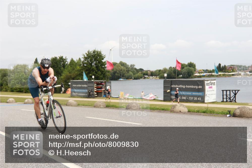 21.06.2025 - 27. Vierlanden-Triathlon H.Heesch http://msf.ph/oto/8009830 15.06.2025 12:31:48 Radfahren 861, 1000, 1001, 1002, 1003 meine-sportfotos.de