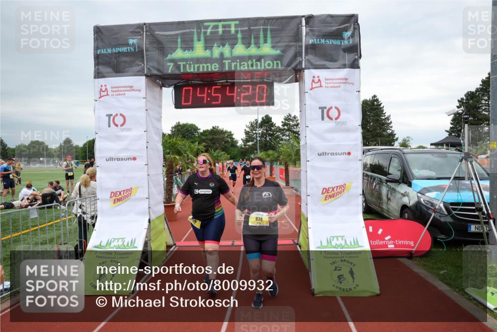 15.06.2025 - 7 Türme Triathlon Michael Strokosch http://msf.ph/oto/8009932 15.06.2025 14:54:20 Ziel 408, 409, 766, 874 meine-sportfotos.de