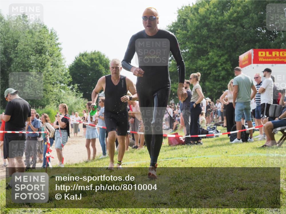15.06.2025 - 27. Vierlanden-Triathlon KatJ http://msf.ph/oto/8010004 15.06.2025 10:08:11 Schwimmen 295, 373, 403 meine-sportfotos.de