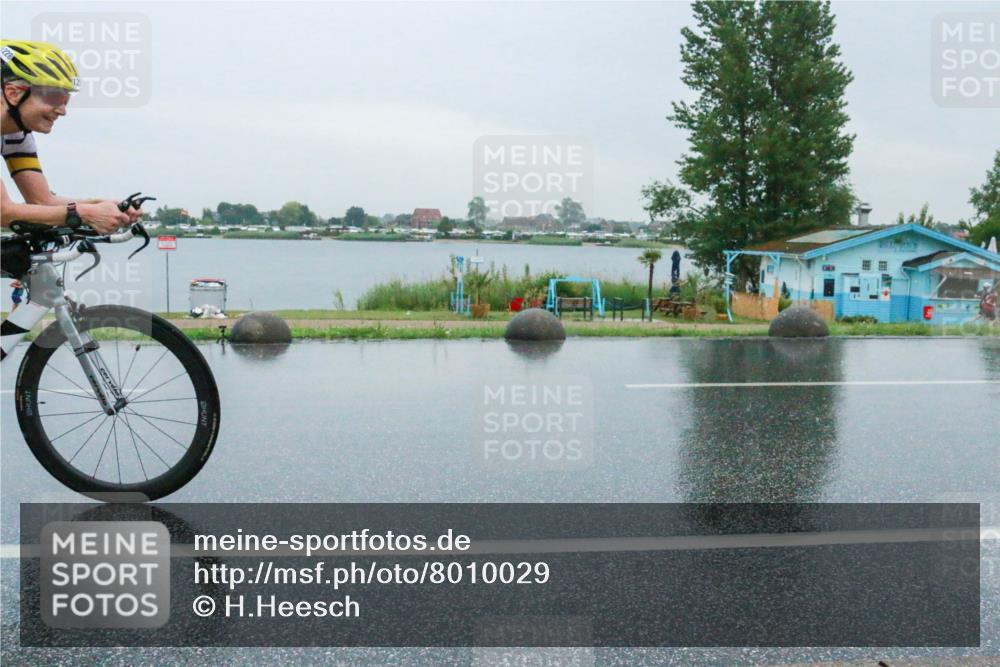 21.06.2025 - 27. Vierlanden-Triathlon H.Heesch http://msf.ph/oto/8010029 15.06.2025 13:46:44 Radfahren 1203, 1228 meine-sportfotos.de
