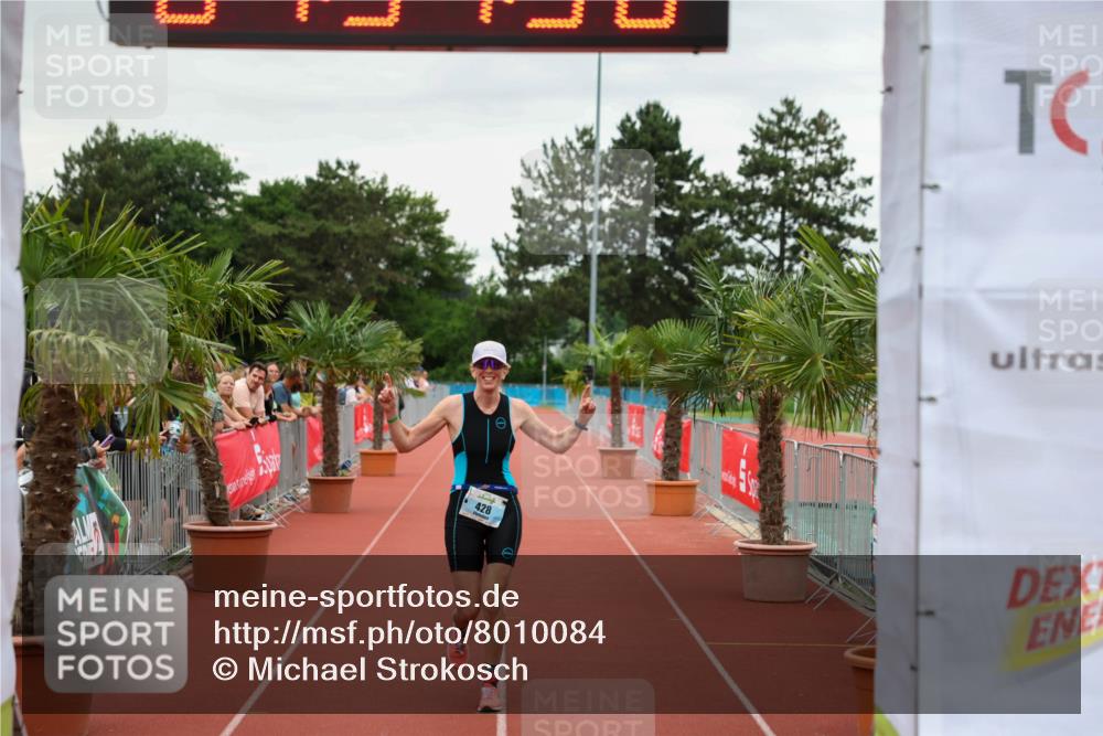 15.06.2025 - 7 Türme Triathlon Michael Strokosch http://msf.ph/oto/8010084 15.06.2025 14:54:36 Ziel 428, 576 meine-sportfotos.de