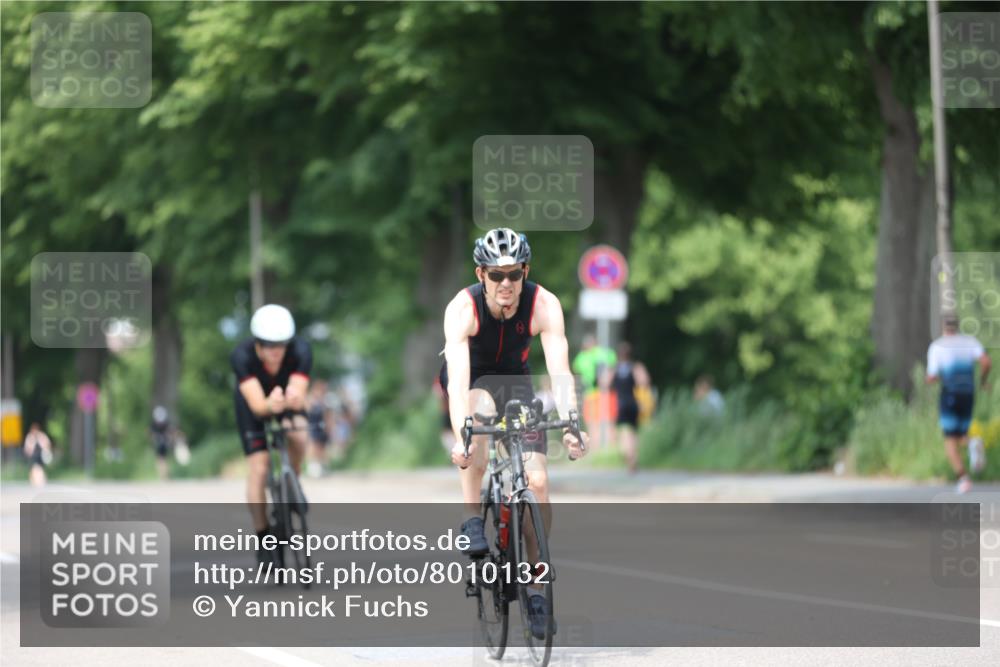 15.06.2025 - 7 Türme Triathlon Yannick Fuchs http://msf.ph/oto/8010132 15.06.2025 13:24:56 Radfahren 208, 473, 550 meine-sportfotos.de
