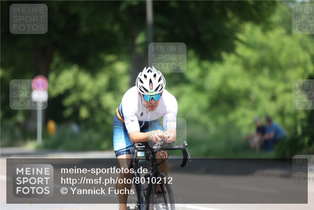 15.06.2025 - 7 Türme Triathlon Yannick Fuchs http://msf.ph/oto/8010212 15.06.2025 12:44:00 Radfahren 233, 561 meine-sportfotos.de