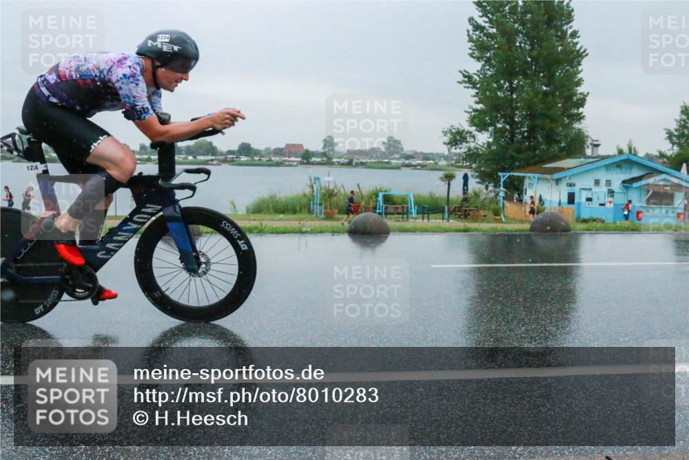 21.06.2025 - 27. Vierlanden-Triathlon H.Heesch http://msf.ph/oto/8010283 15.06.2025 13:48:44 Radfahren 1234, 1268 meine-sportfotos.de