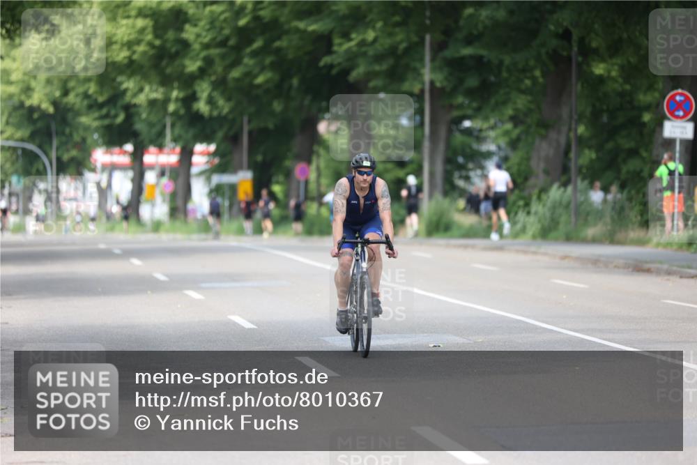 15.06.2025 - 7 Türme Triathlon Yannick Fuchs http://msf.ph/oto/8010367 15.06.2025 13:25:21 Radfahren 470 meine-sportfotos.de