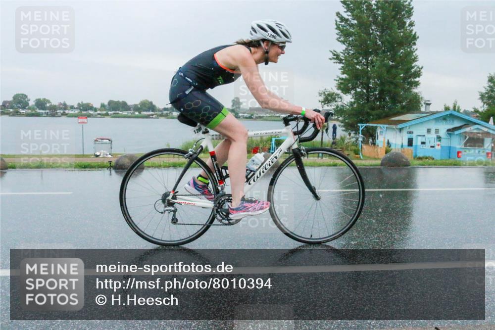 21.06.2025 - 27. Vierlanden-Triathlon H.Heesch http://msf.ph/oto/8010394 15.06.2025 13:49:50 Radfahren 1200 meine-sportfotos.de