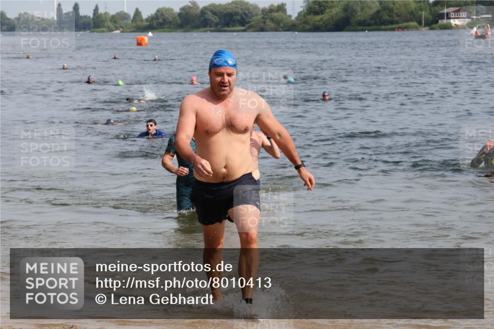 15.06.2025 - 27. Vierlanden-Triathlon Lena Gebhardt http://msf.ph/oto/8010413 15.06.2025 10:07:19 Schwimmen 374, 383, 414, 431, 459 meine-sportfotos.de