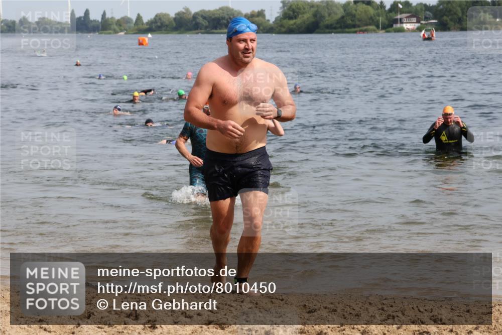 15.06.2025 - 27. Vierlanden-Triathlon Lena Gebhardt http://msf.ph/oto/8010450 15.06.2025 10:07:20 Schwimmen 374, 383, 414, 431, 459 meine-sportfotos.de