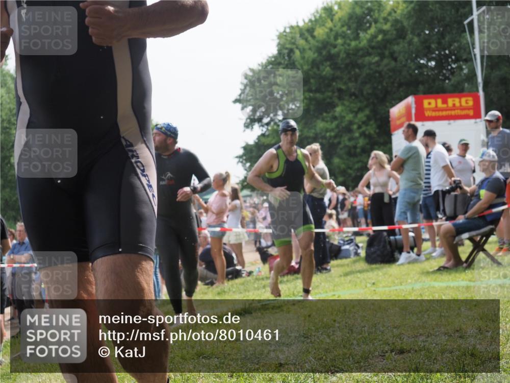 15.06.2025 - 27. Vierlanden-Triathlon KatJ http://msf.ph/oto/8010461 15.06.2025 10:08:45 Schwimmen 380, 387, 437, 454, 469 meine-sportfotos.de
