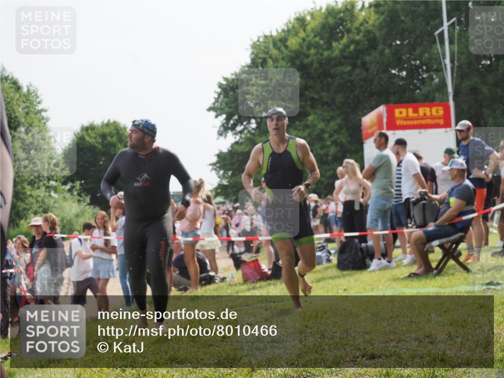 15.06.2025 - 27. Vierlanden-Triathlon KatJ http://msf.ph/oto/8010466 15.06.2025 10:08:45 Schwimmen 380, 387, 437, 454, 469 meine-sportfotos.de