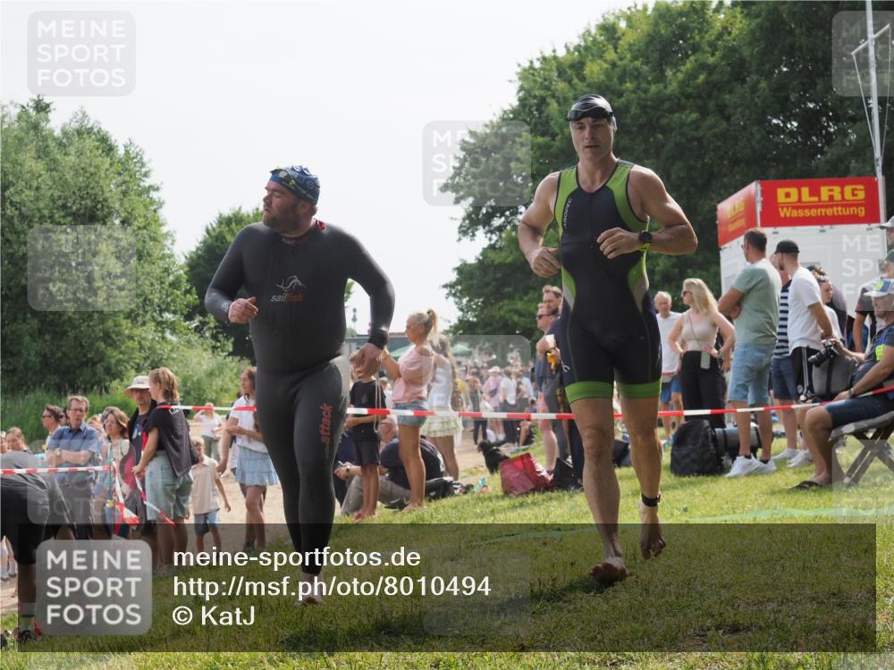 15.06.2025 - 27. Vierlanden-Triathlon KatJ http://msf.ph/oto/8010494 15.06.2025 10:08:46 Schwimmen 380, 387, 437, 454, 469 meine-sportfotos.de