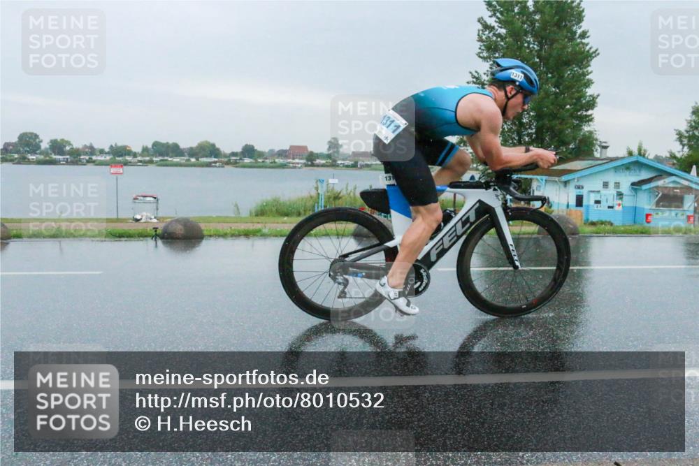21.06.2025 - 27. Vierlanden-Triathlon H.Heesch http://msf.ph/oto/8010532 15.06.2025 13:51:06 Radfahren 1265, 1311 meine-sportfotos.de