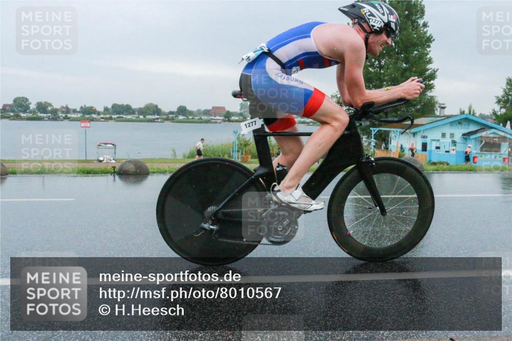 21.06.2025 - 27. Vierlanden-Triathlon H.Heesch http://msf.ph/oto/8010567 15.06.2025 13:51:19 Radfahren 1175, 1277 meine-sportfotos.de