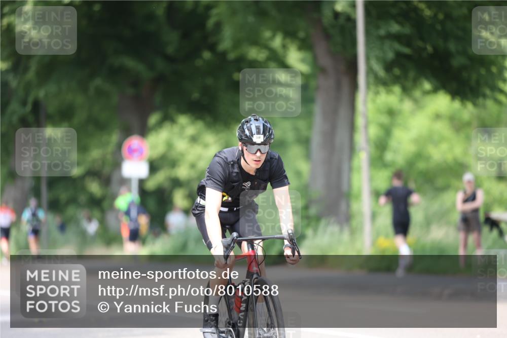 15.06.2025 - 7 Türme Triathlon Yannick Fuchs http://msf.ph/oto/8010588 15.06.2025 13:25:41 Radfahren 536, 626, 862 meine-sportfotos.de