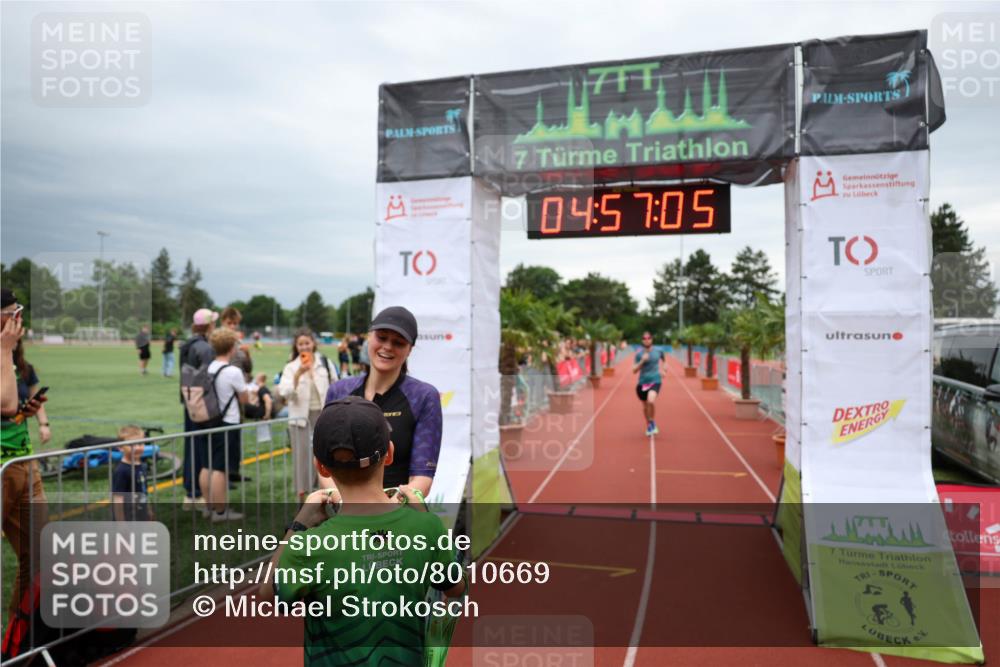 15.06.2025 - 7 Türme Triathlon Michael Strokosch http://msf.ph/oto/8010669 15.06.2025 14:57:05 Ziel 302, 660 meine-sportfotos.de