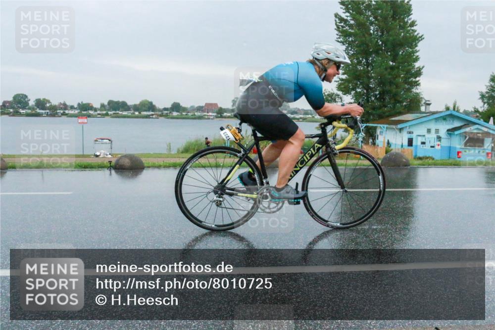21.06.2025 - 27. Vierlanden-Triathlon H.Heesch http://msf.ph/oto/8010725 15.06.2025 13:52:24 Radfahren 1223, 1249 meine-sportfotos.de
