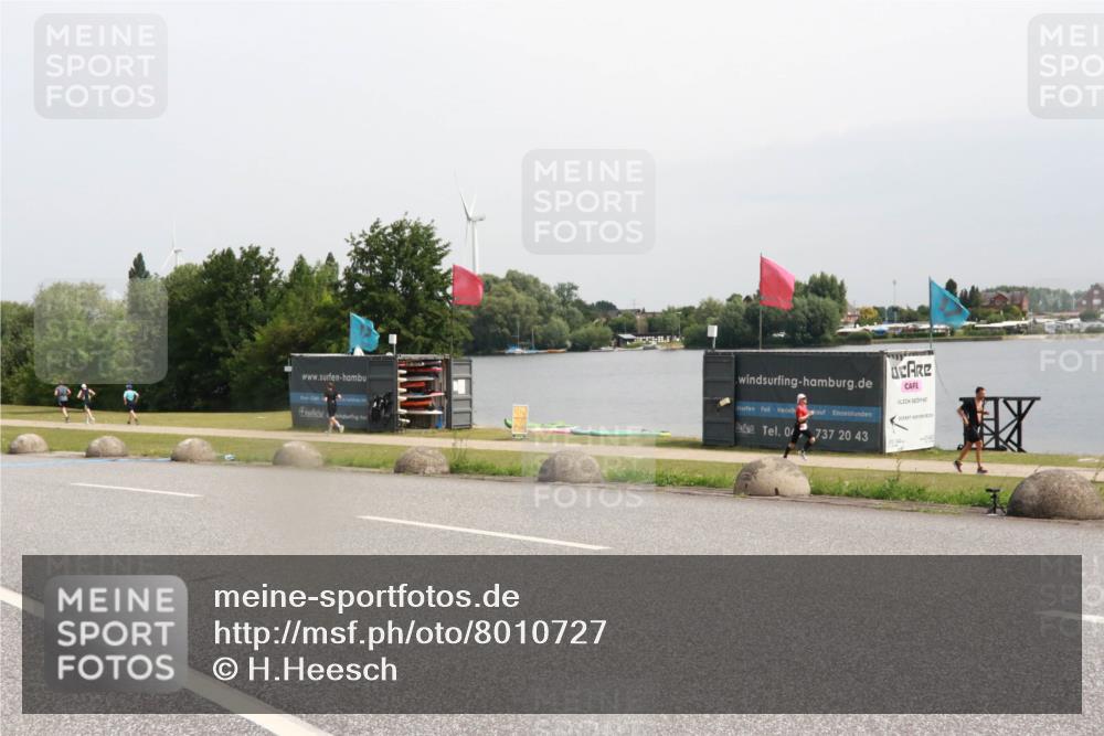 15.06.2025 - 27. Vierlanden-Triathlon H.Heesch http://msf.ph/oto/8010727 15.06.2025 11:01:07 Radfahren 163, 695 meine-sportfotos.de