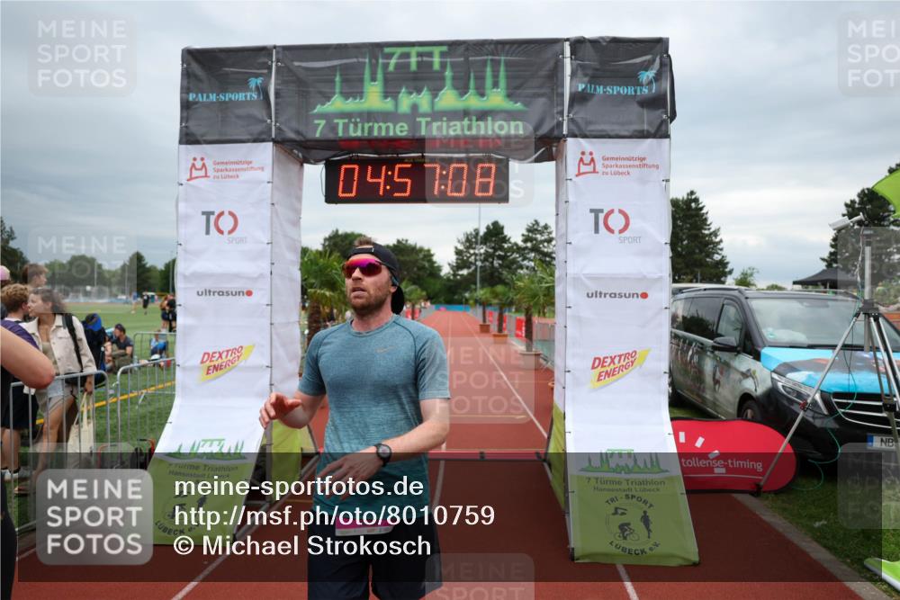 15.06.2025 - 7 Türme Triathlon Michael Strokosch http://msf.ph/oto/8010759 15.06.2025 14:57:08 Ziel 302, 660 meine-sportfotos.de
