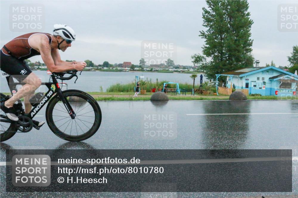 21.06.2025 - 27. Vierlanden-Triathlon H.Heesch http://msf.ph/oto/8010780 15.06.2025 13:53:22 Radfahren 1242 meine-sportfotos.de