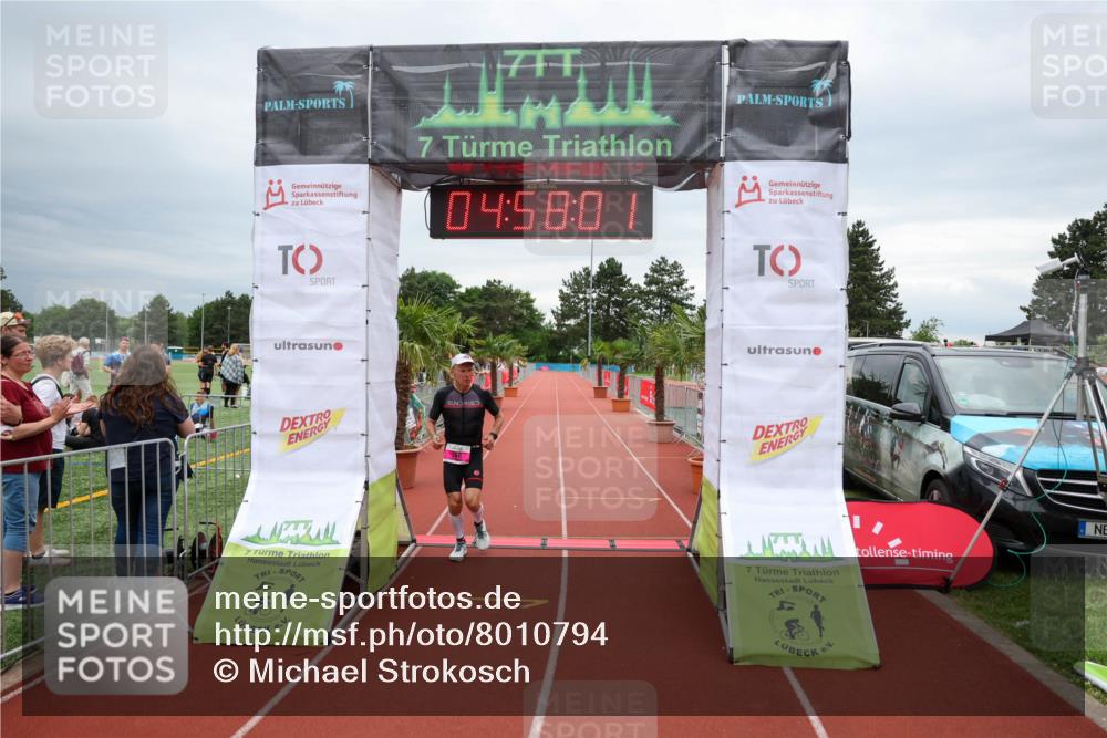 15.06.2025 - 7 Türme Triathlon Michael Strokosch http://msf.ph/oto/8010794 15.06.2025 14:58:01 Ziel 646 meine-sportfotos.de