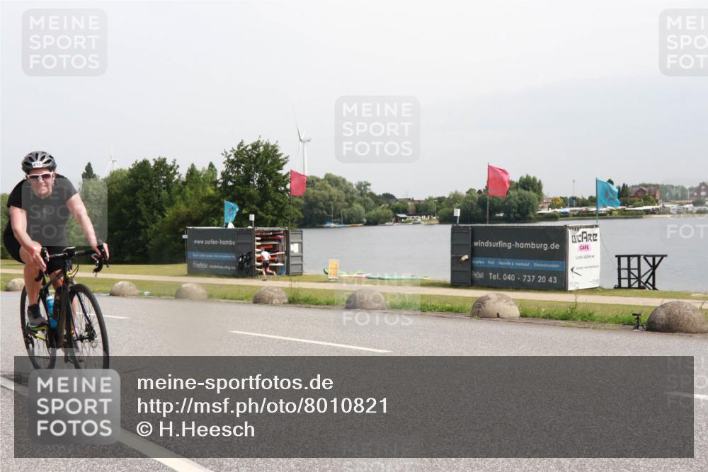 15.06.2025 - 27. Vierlanden-Triathlon H.Heesch http://msf.ph/oto/8010821 15.06.2025 11:01:14 Radfahren 2, 123, 163, 194, 200, 216, 241, 479, 618 meine-sportfotos.de
