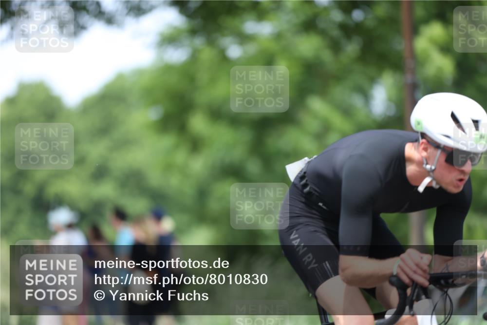 15.06.2025 - 7 Türme Triathlon Yannick Fuchs http://msf.ph/oto/8010830 15.06.2025 13:25:50 Radfahren 562, 734, 769, 855 meine-sportfotos.de