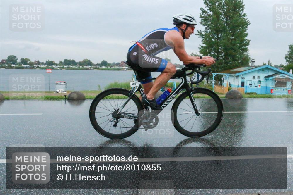 21.06.2025 - 27. Vierlanden-Triathlon H.Heesch http://msf.ph/oto/8010855 15.06.2025 13:54:57 Radfahren 1291 meine-sportfotos.de