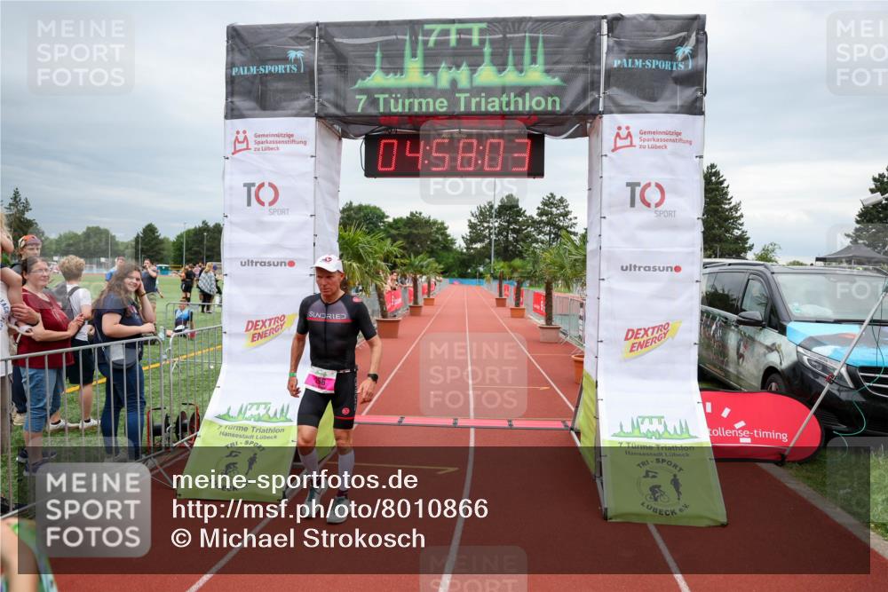 15.06.2025 - 7 Türme Triathlon Michael Strokosch http://msf.ph/oto/8010866 15.06.2025 14:58:03 Ziel 646 meine-sportfotos.de