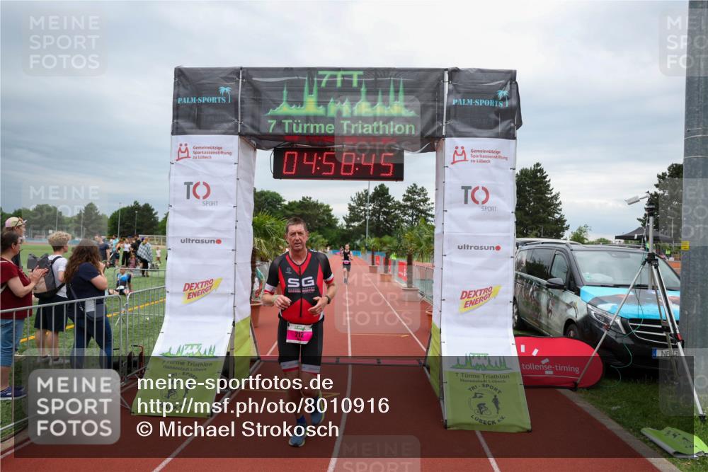 15.06.2025 - 7 Türme Triathlon Michael Strokosch http://msf.ph/oto/8010916 15.06.2025 14:58:45 Ziel 212, 221 meine-sportfotos.de