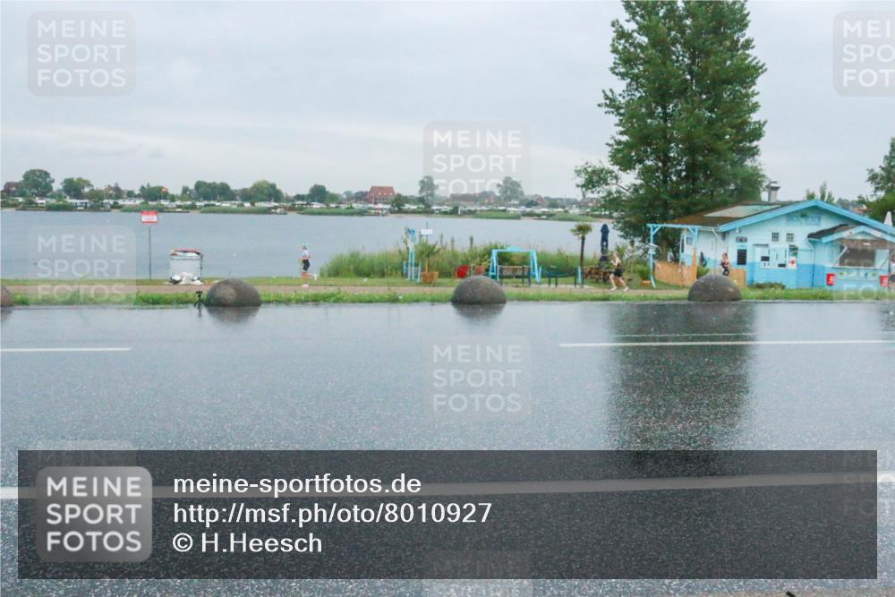 21.06.2025 - 27. Vierlanden-Triathlon H.Heesch http://msf.ph/oto/8010927 15.06.2025 13:55:52 Radfahren 1232 meine-sportfotos.de