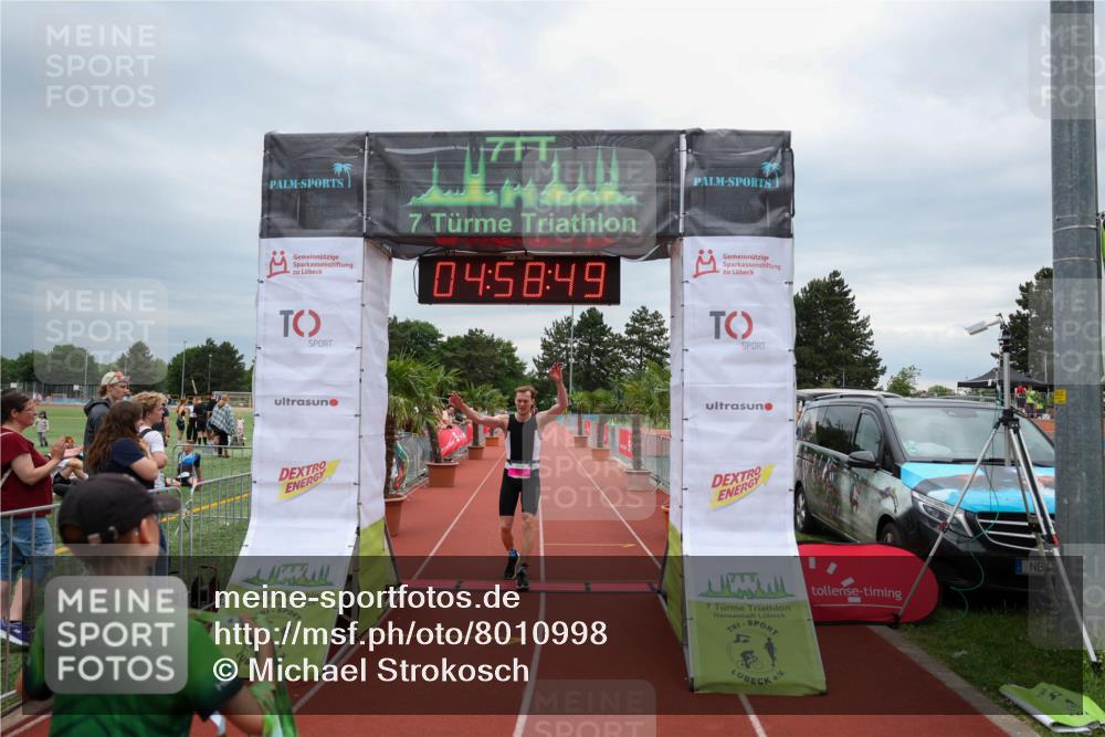 15.06.2025 - 7 Türme Triathlon Michael Strokosch http://msf.ph/oto/8010998 15.06.2025 14:58:49 Ziel 212, 221 meine-sportfotos.de