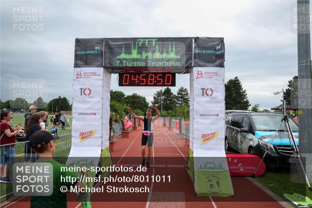 15.06.2025 - 7 Türme Triathlon Michael Strokosch http://msf.ph/oto/8011011 15.06.2025 14:58:49 Ziel 212, 221 meine-sportfotos.de