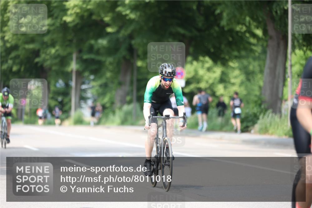 15.06.2025 - 7 Türme Triathlon Yannick Fuchs http://msf.ph/oto/8011018 15.06.2025 13:25:57 Radfahren 294, 769, 855, 887, 939, 955 meine-sportfotos.de