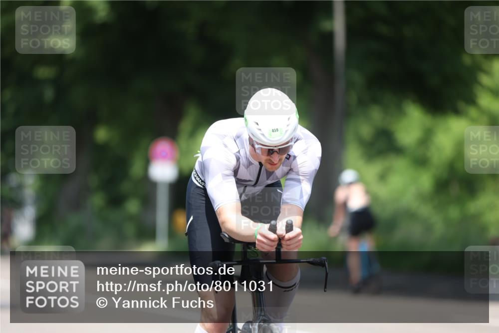 15.06.2025 - 7 Türme Triathlon Yannick Fuchs http://msf.ph/oto/8011031 15.06.2025 12:44:59 Radfahren  meine-sportfotos.de