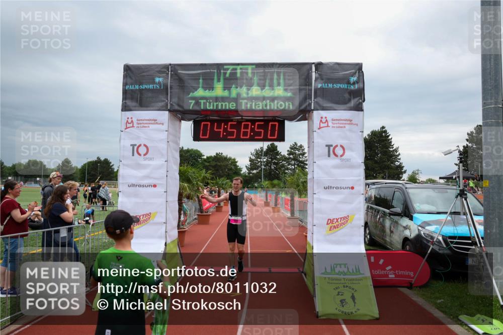 15.06.2025 - 7 Türme Triathlon Michael Strokosch http://msf.ph/oto/8011032 15.06.2025 14:58:50 Ziel 212, 221 meine-sportfotos.de